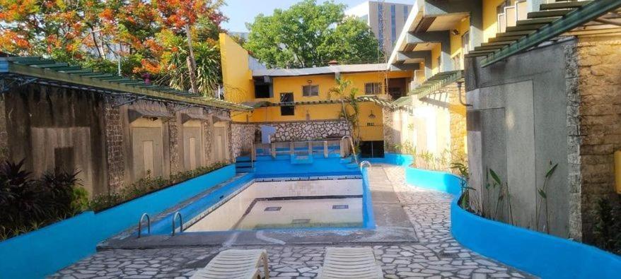 2 Hotel Saleh Анхелес Екстериор снимка