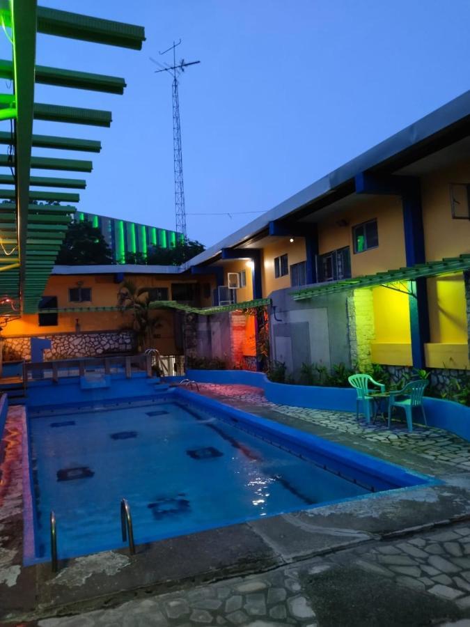 2 Hotel Saleh Анхелес Екстериор снимка